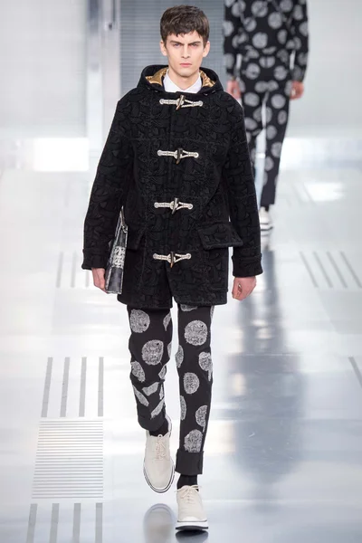 Look 33